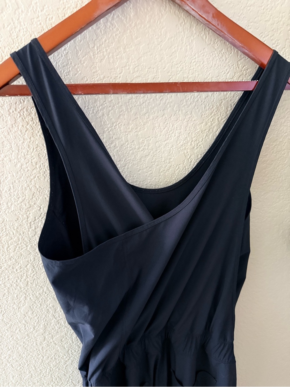 Patagonia Black Sleeveless Drawstring Waist Jumpsuit Romper Size L - Picture 4 of 5